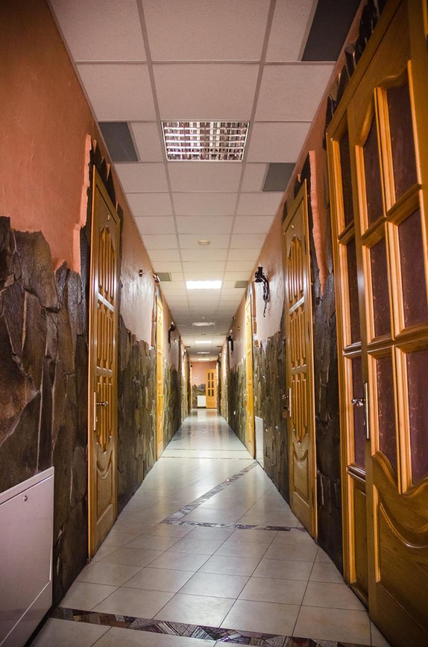 Готель Софія Dolyna Exterior photo